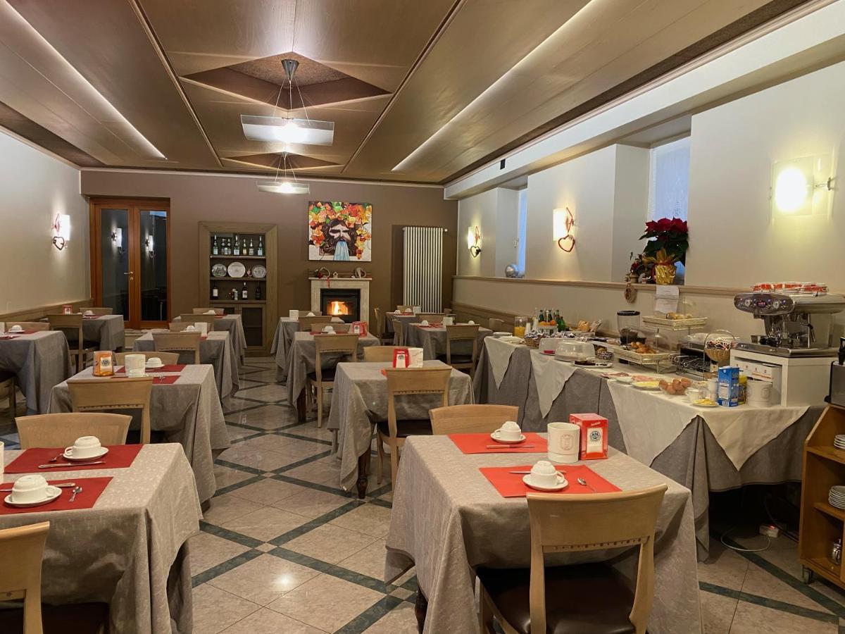 Hotel Centrale San Pellegrino Terme Zewnętrze zdjęcie